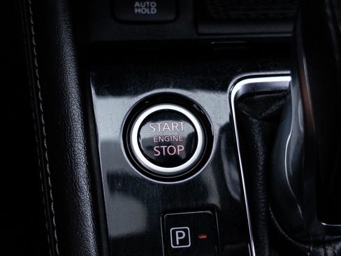 Used 2021 Nissan Kicks SV FWD image 23