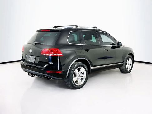 Used 2013 Volkswagen Touareg TDI AWD/4WD image 24