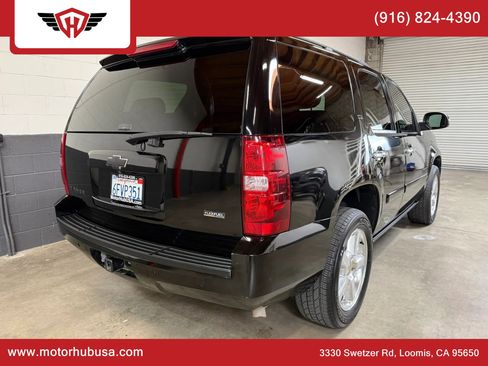 Used 2008 Chevrolet Tahoe LTZ w/ LTZ Preferred Equipment Group AWD/4WD image 7