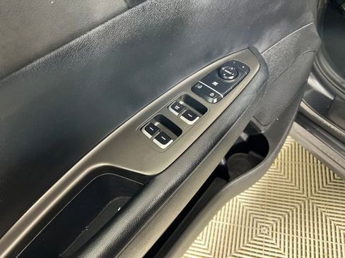 Used 2019 Kia Optima LX image 12