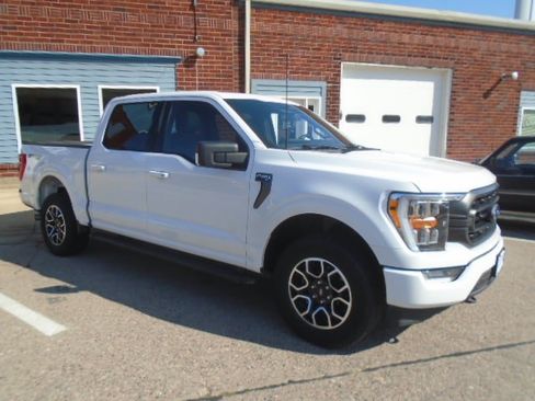 Used 2021 Ford F150 XLT w/ Equipment Group 302A High AWD/4WD image 13