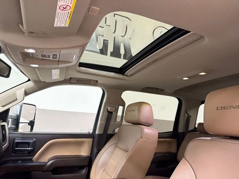 Used 2019 GMC Sierra 3500 Denali w/ Duramax Plus Package AWD/4WD image 15