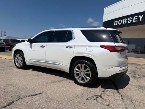 Used 2021 Chevrolet Traverse High Country AWD/4WD image 8