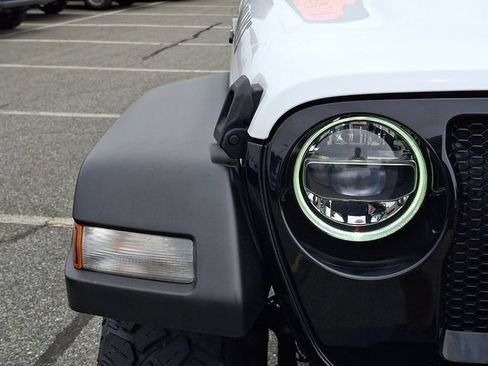 Used 2022 Jeep Wrangler Unlimited Sport AWD/4WD image 12