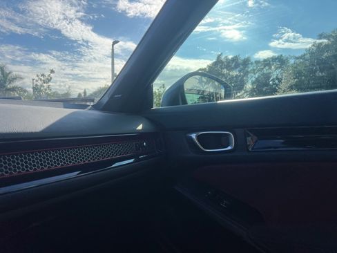 Used 2023 Honda Civic Si image 29