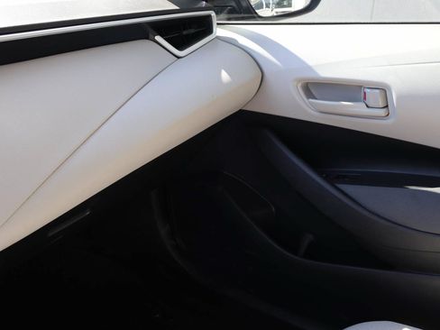 Used 2024 Toyota Corolla LE FWD image 14