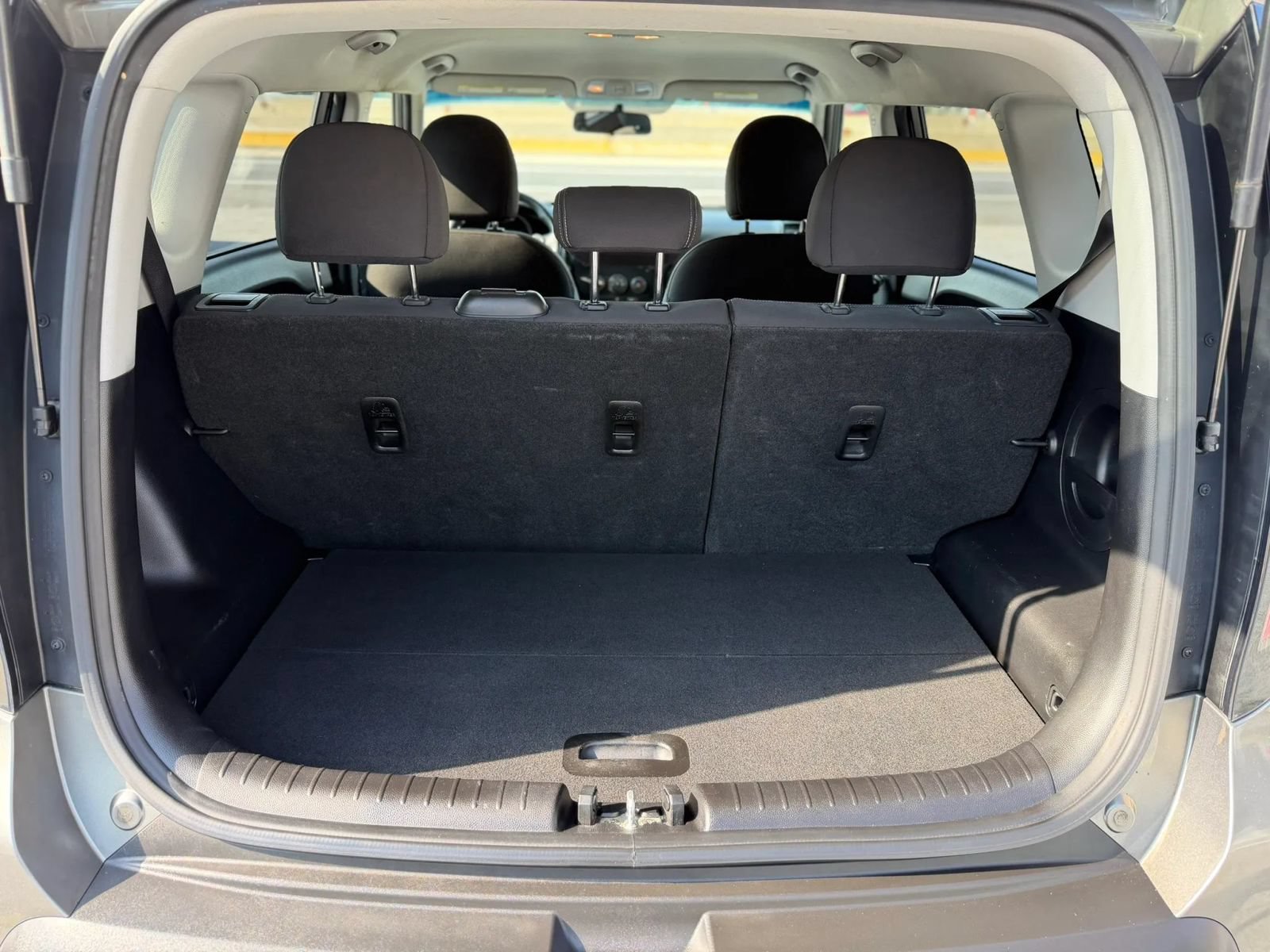 Used 2014 Kia Soul FWD image 19