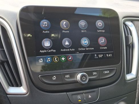 Used 2024 Chevrolet Malibu LT FWD image 17