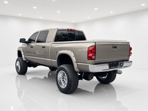 Used 2007 Dodge Ram 2500 Truck SLT w/ Protection Group AWD/4WD image 3
