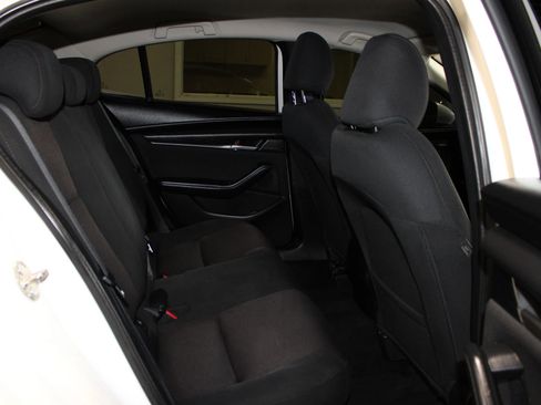 Used 2019 MAZDA MAZDA3 Sedan FWD image 28