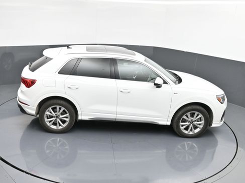 Used 2023 Audi Q3 2.0T Premium w/ Convenience Package image 37