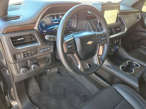 Used 2023 Chevrolet Tahoe High Country image 11