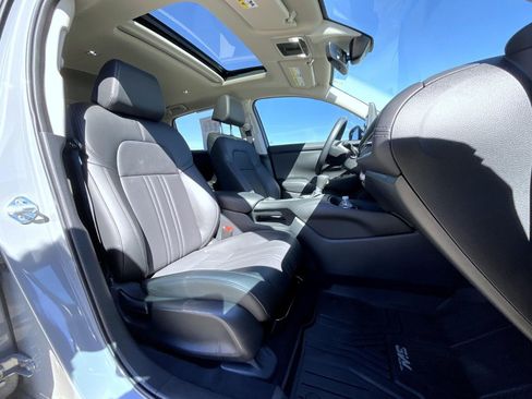 Used 2026 Honda HR-V EX-L image 16