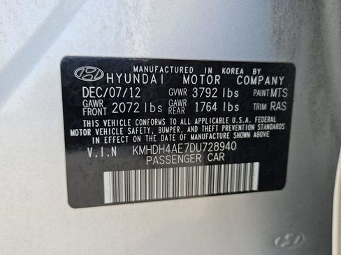 Used 2013 Hyundai Elantra Limited w/ Technology Pkg FWD image 7