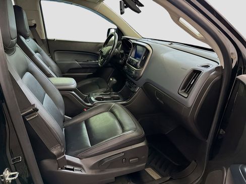 Used 2018 Chevrolet Colorado Z71 w/ Z71 Midnight Edition image 32