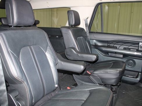 Used 2021 Ford Expedition Max Platinum image 25