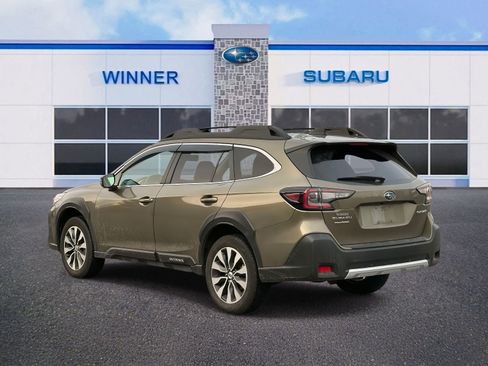 Used 2024 Subaru Outback Limited image 2