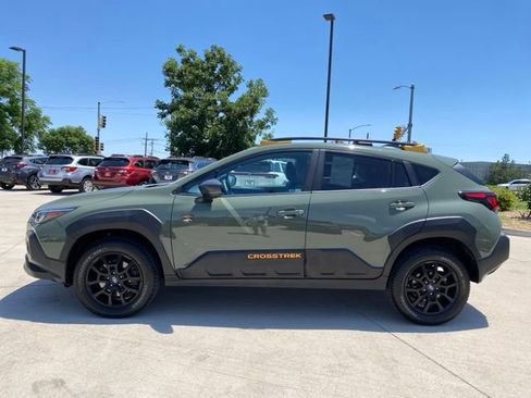 Used 2024 Subaru Crosstrek 2.5i Wilderness AWD/4WD image 2