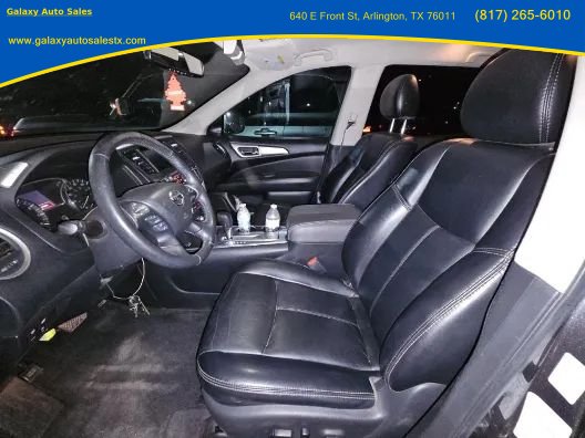 Used 2019 Nissan Pathfinder SL FWD image 9