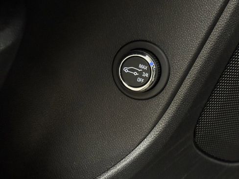 Used 2020 Chevrolet Blazer RS w/ LPO, Floor Liner Package image 14