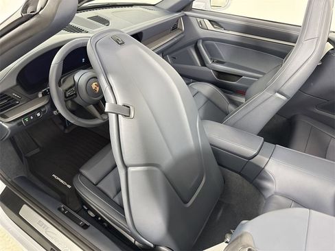 New 2026 Porsche 911 Carrera image 26