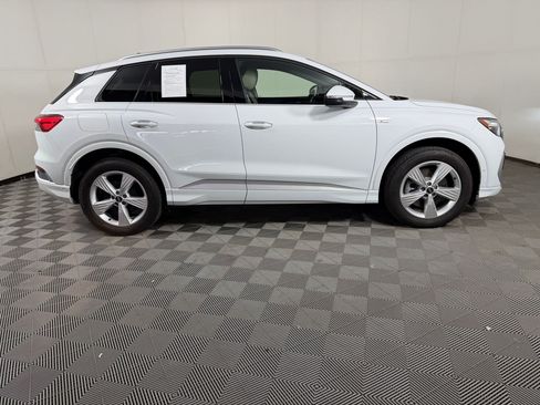 Used 2024 Audi Q4 e-tron Premium Plus w/ Premium Plus AWD/4WD image 8
