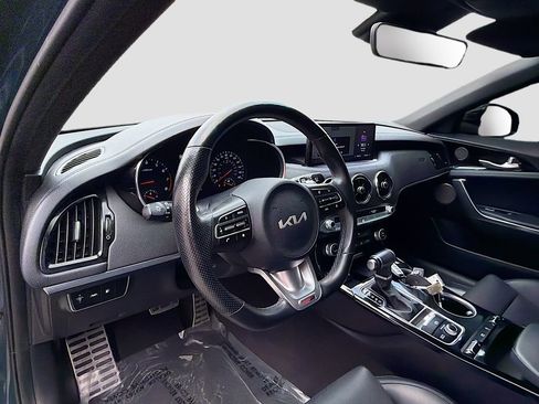 Used 2022 Kia Stinger GT-Line w/ Sun & Sound Package RWD image 9