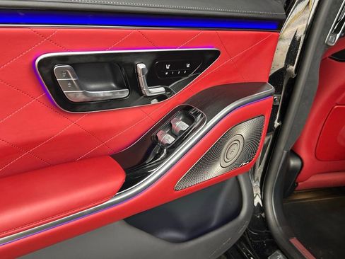 Used 2023 Mercedes-Benz S 580 4MATIC Sedan image 54