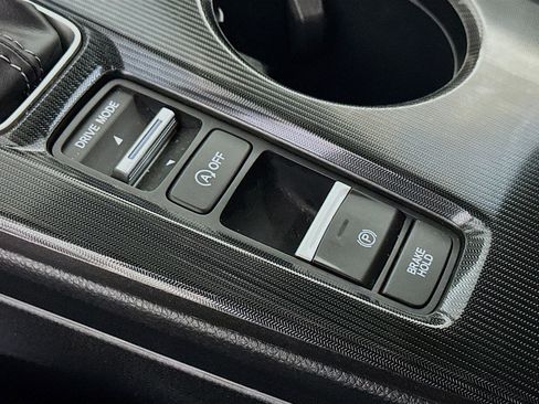 Used 2025 Honda Civic Sport image 25