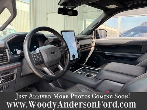 Certified 2023 Ford Expedition Limited image 7