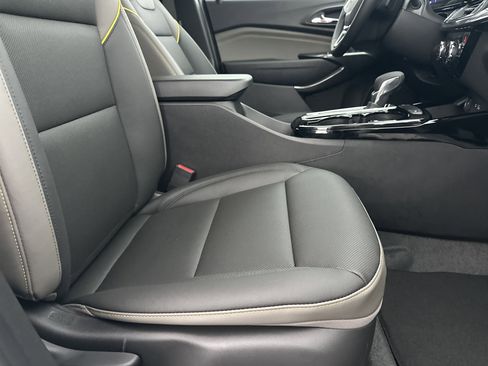 New 2026 Chevrolet Trax ACTIV w/ Driver Confidence Package image 15