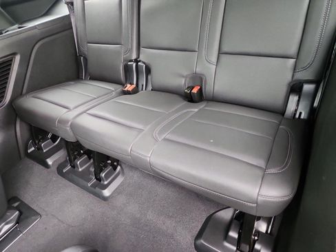 Used 2023 Chevrolet Tahoe Z71 w/ Off-Road Capability Package AWD/4WD image 19