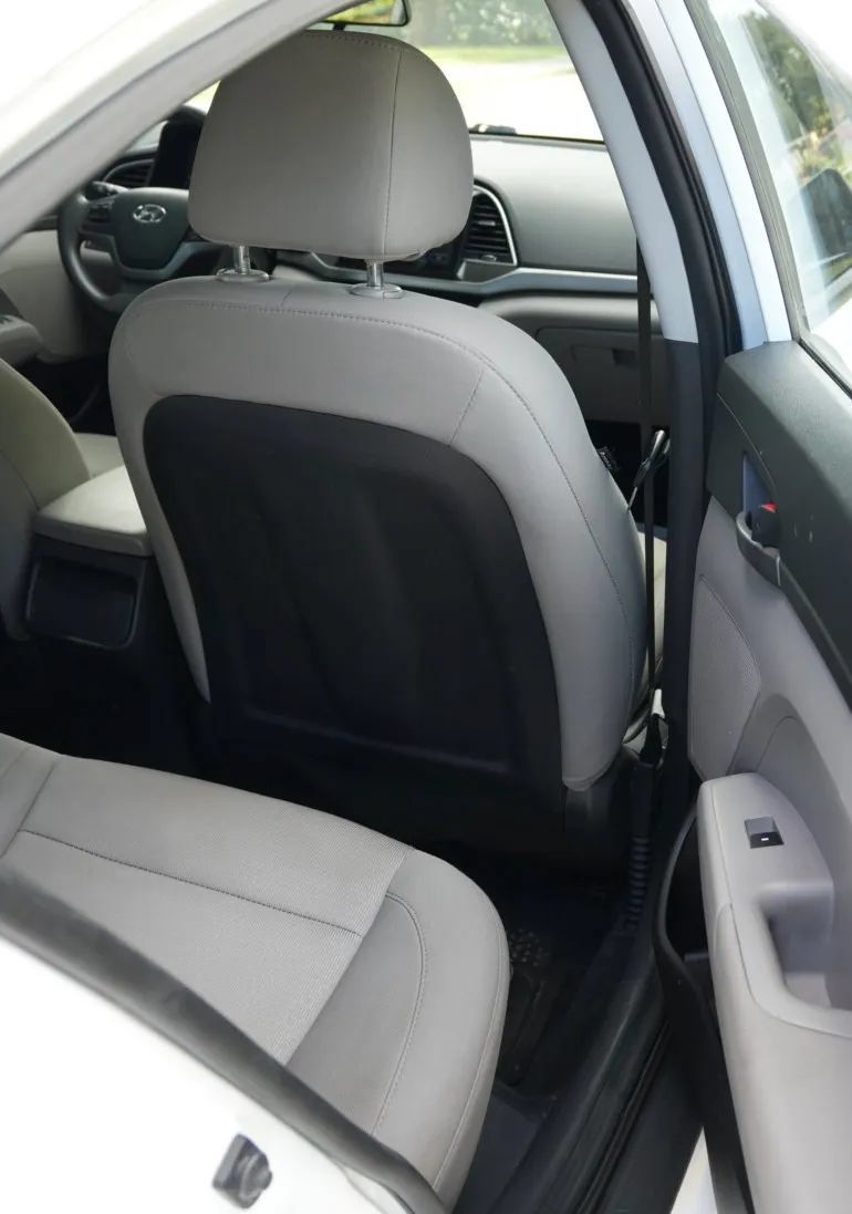 Used 2017 Hyundai Elantra SE FWD image 11