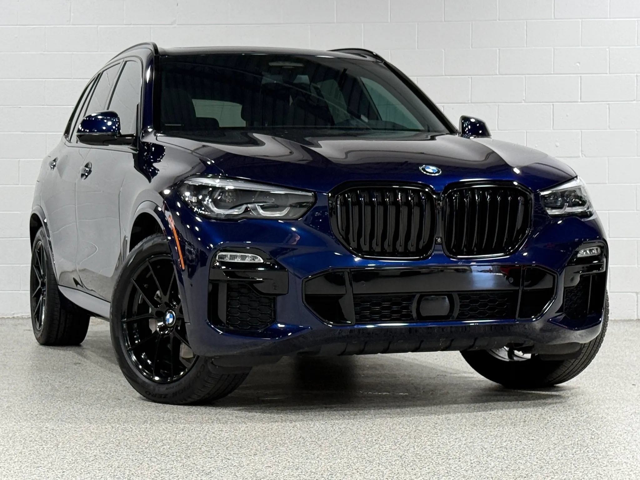Used 2020 BMW X5 xDrive40i w/ M Sport Package AWD/4WD image 4