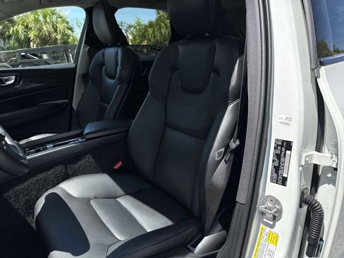 Used 2023 Volvo XC60 B5 Plus w/ Climate Package AWD/4WD image 15