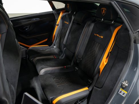 Used 2024 Lamborghini Urus Performante AWD/4WD image 80