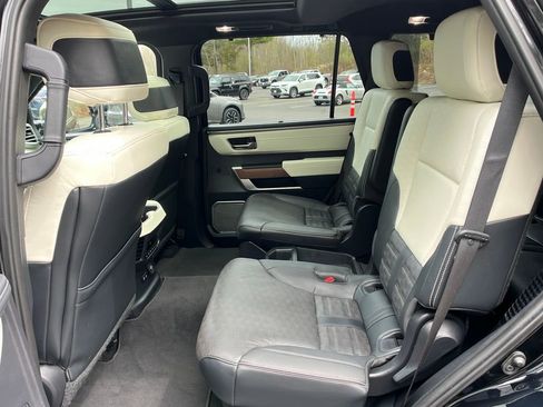 Used 2023 Toyota Sequoia Capstone AWD/4WD image 22