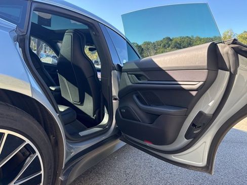 Used 2021 Porsche Taycan 4S image 26