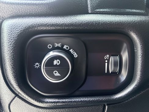 Used 2021 RAM 1500 Big Horn image 24