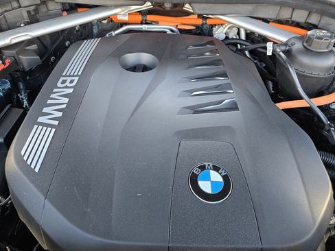 New 2026 BMW X5 xDrive50e w/ Premium Package AWD/4WD image 33