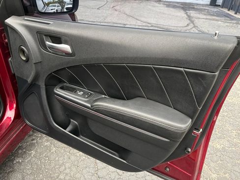Used 2017 Dodge Charger R/T RWD image 11