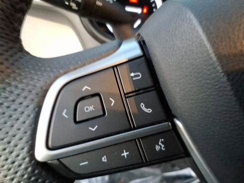 Used 2022 Toyota Sienna Limited image 15