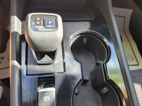 Used 2021 Nissan Rogue SV AWD/4WD image 32
