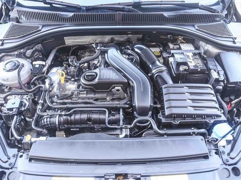 Used 2025 Volkswagen Jetta SE FWD image 24
