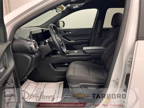Used 2025 Chevrolet Equinox LT FWD image 29