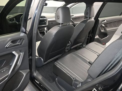 Used 2022 Volkswagen Tiguan SE R-Line AWD/4WD image 13