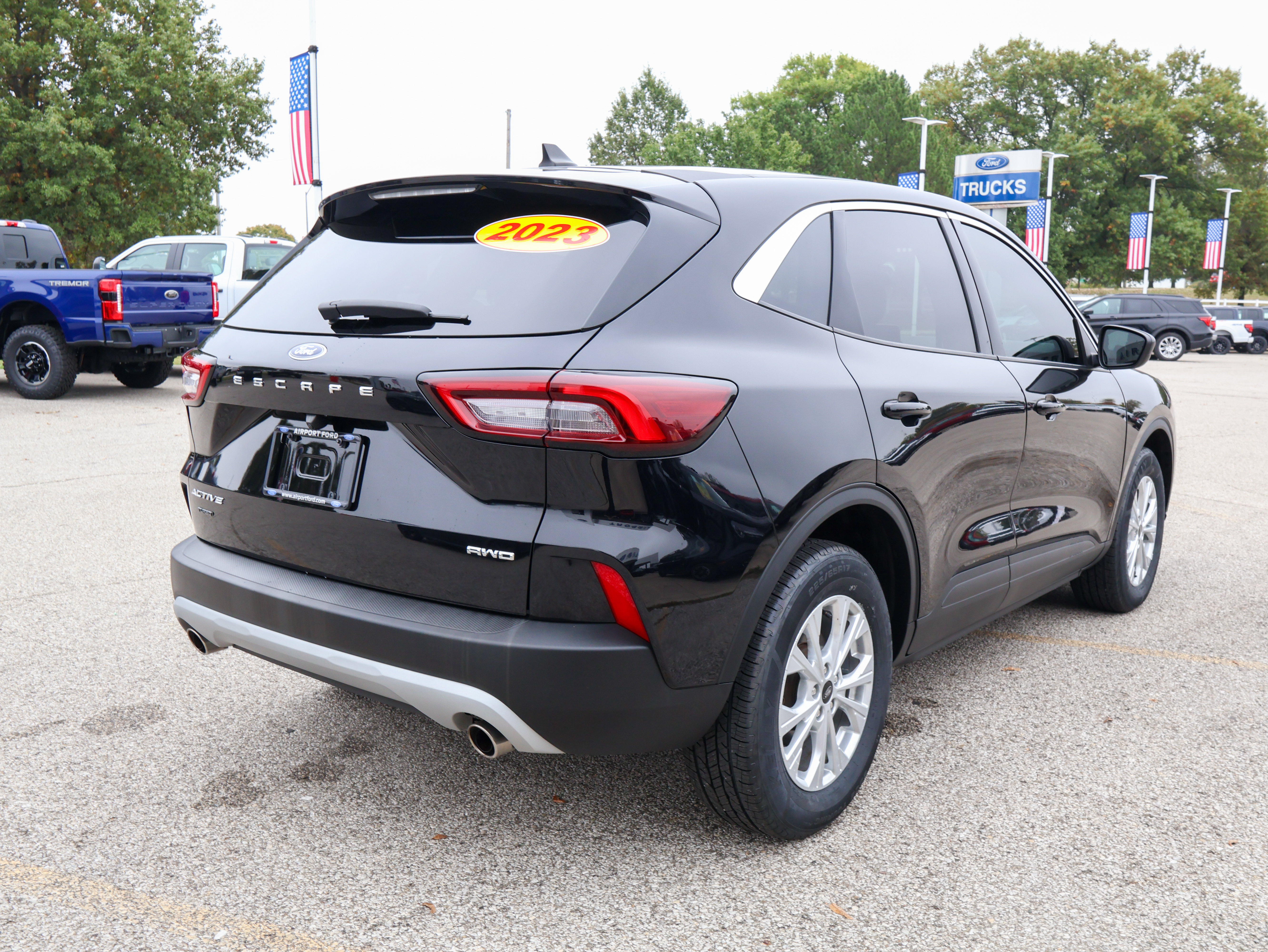 Used 2023 Ford Escape Active AWD/4WD image 5