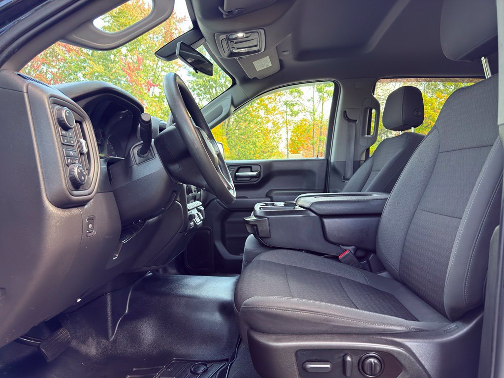Used 2022 Chevrolet Silverado 1500 Custom Trail Boss AWD/4WD image 16