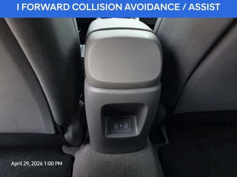 Used 2025 Hyundai Elantra Sport FWD image 17