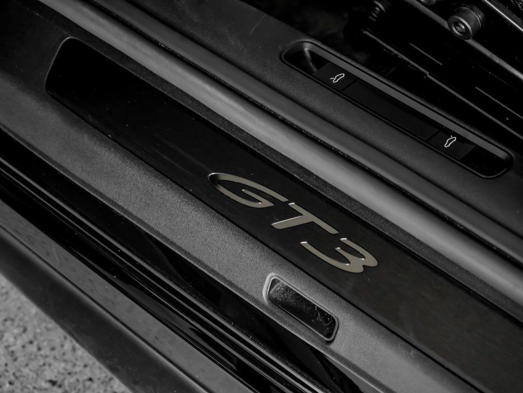 Certified 2022 Porsche 911 GT3 RWD image 14